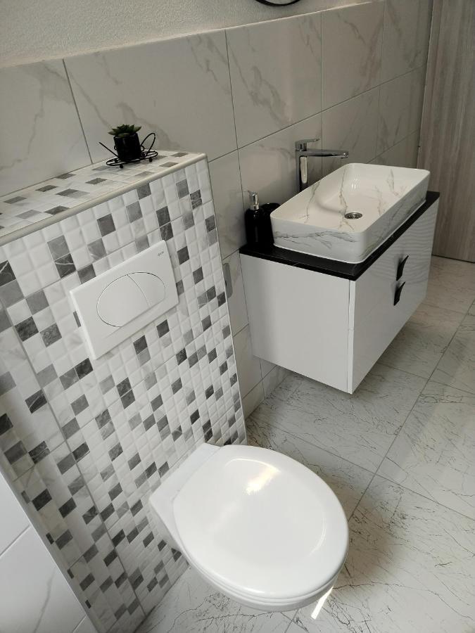 Apartman Zeko Rijeka Extérieur photo